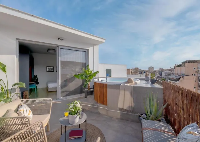 Topfloor Getaway Balcony&Hot Tub+Acropolis View