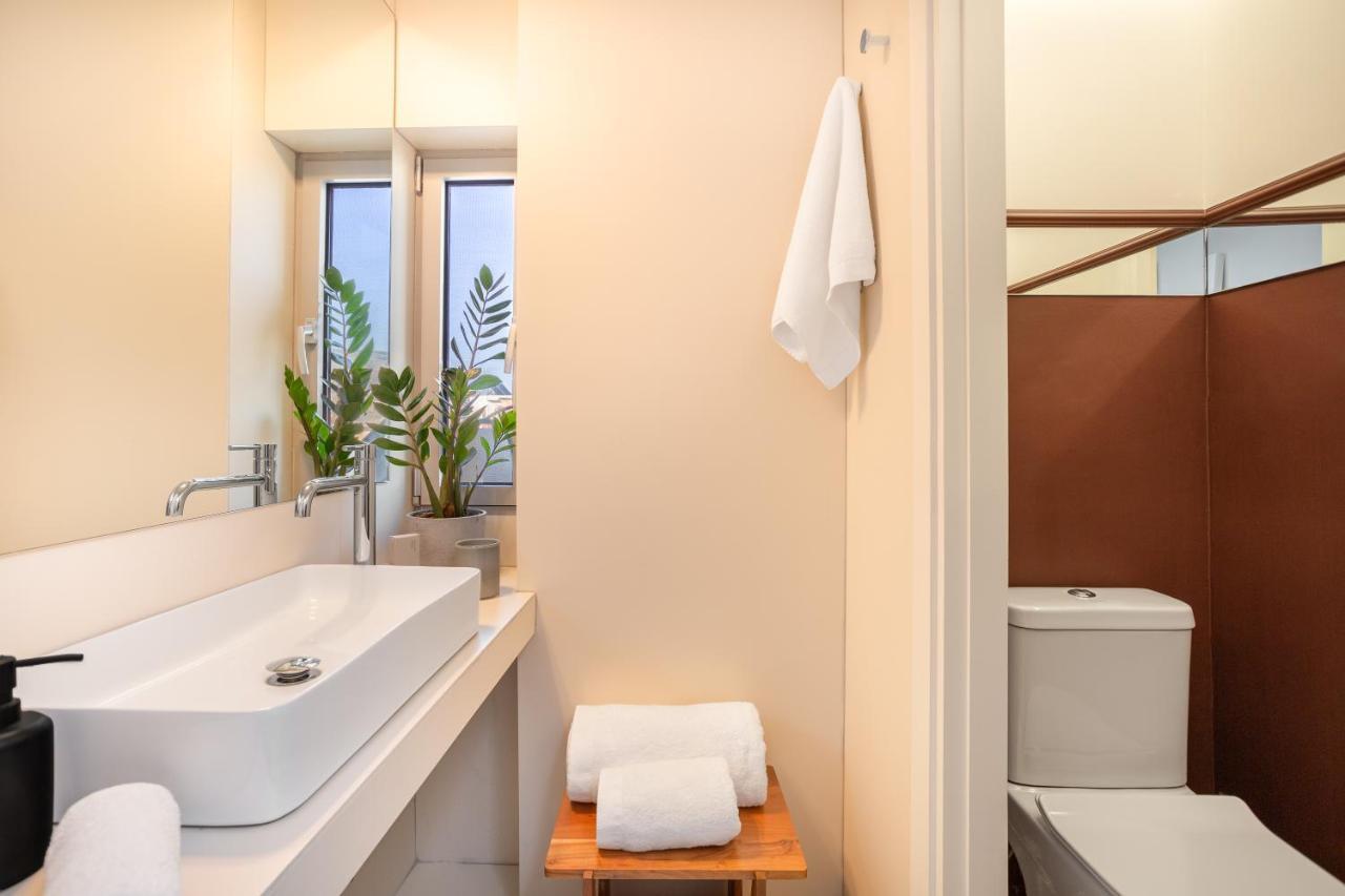 Apartment Topfloor Getaway Balcony&hot Tub+acropolis View Athens